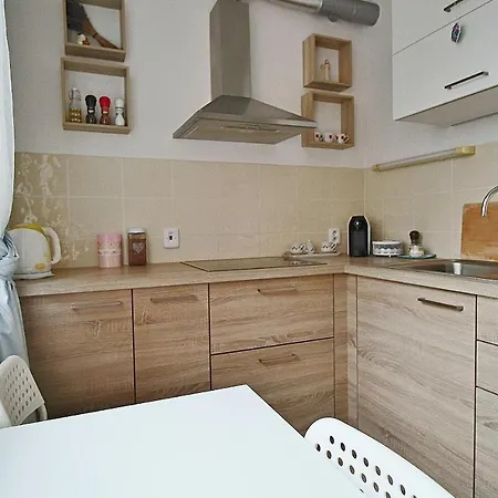 Apartment Jediny *